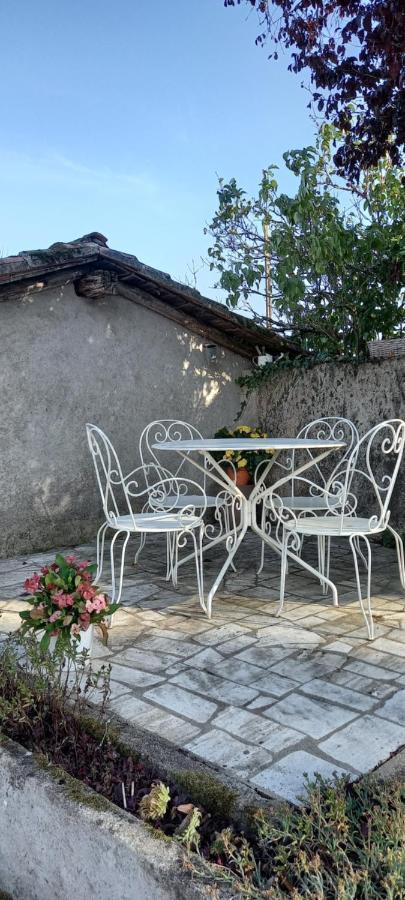 La Mesange Bleue Bed & Breakfast Ecuras Exterior photo